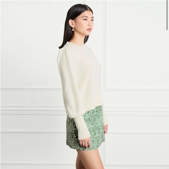 Sylvie Cropped Sweater - Picture 2 of 10
